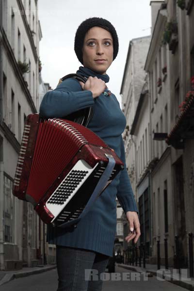 YOANNA - 2007-11-10 - PARIS -  - 